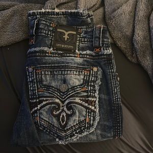 I’m look to sell my size 34 rock revival jeans